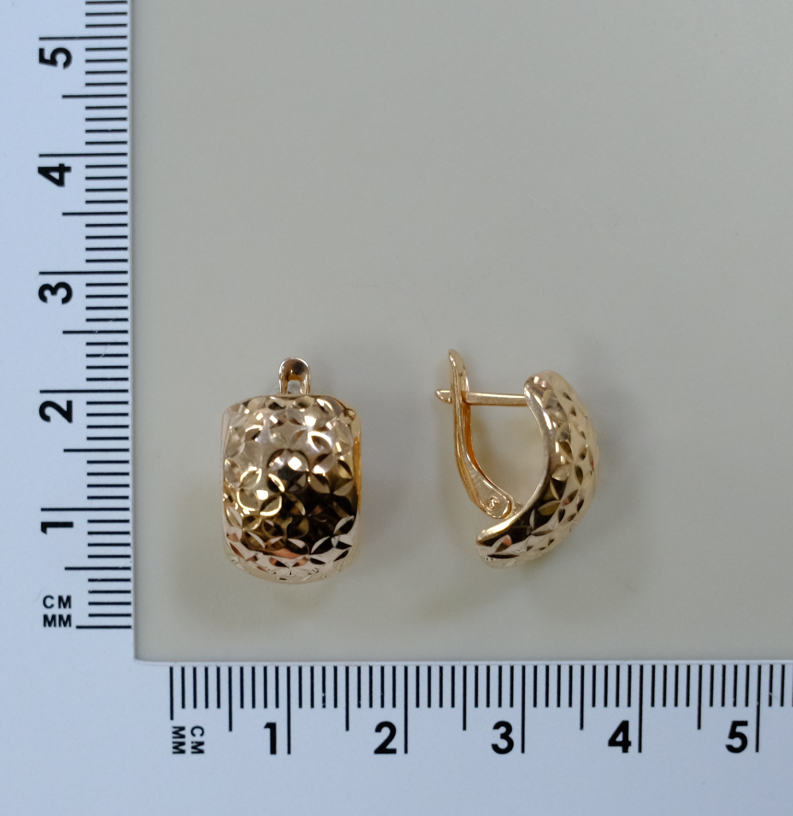 Серьги из золота